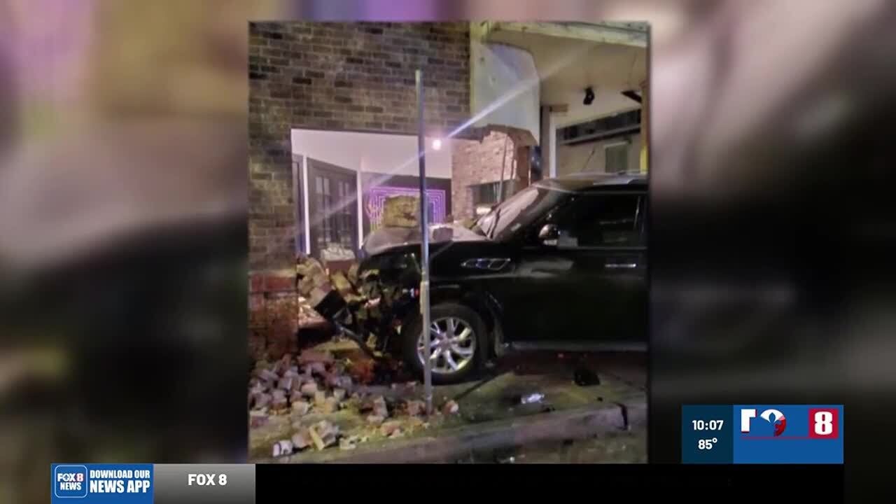 New Orleans nightclub The Howlin&rsquo; Wolf damaged by vehicle in overnight crash