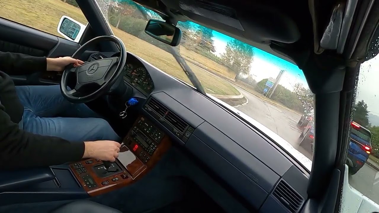 Mercedes Benz SL 320 R129, Start Up, small tour and relax drive in rainy day! Bologna, Italy