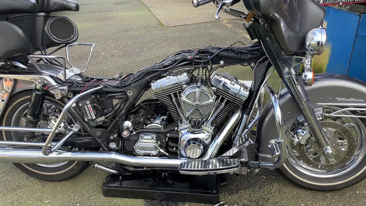 Harley Davidson tourer bagger Strip S&S T124 motor install holiday performance motor Custom Cruisers
