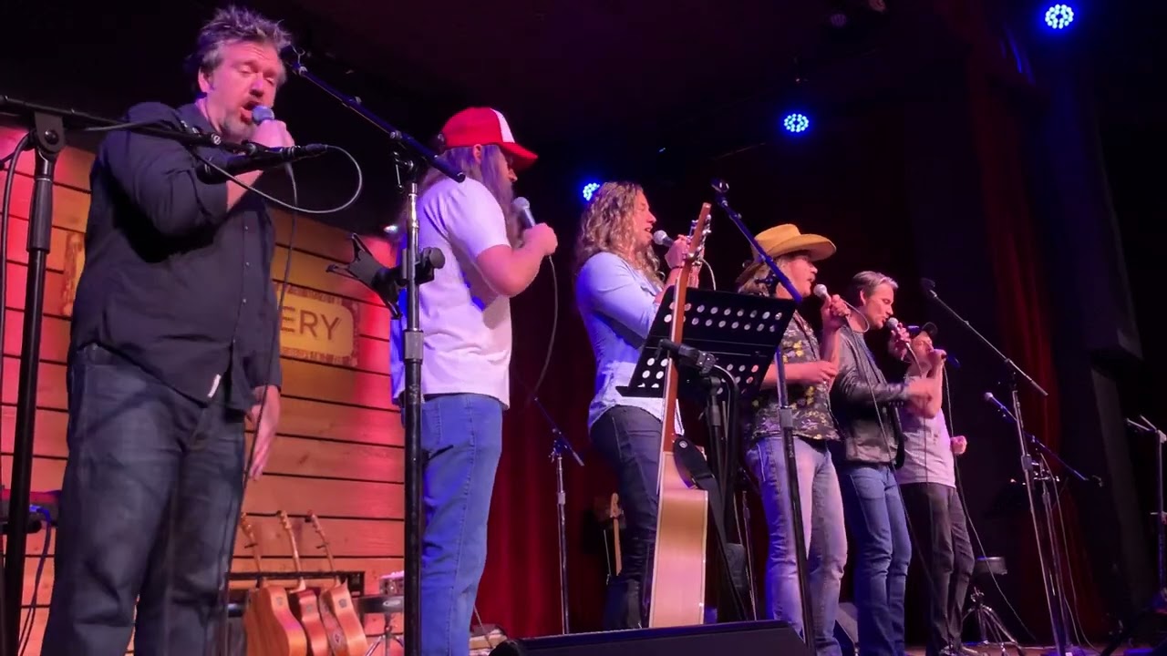 “Runaround Sue” Tim Foust and Friends