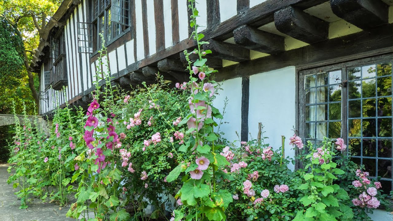 St Mary's House Gardens, Bramber, West Sussex
