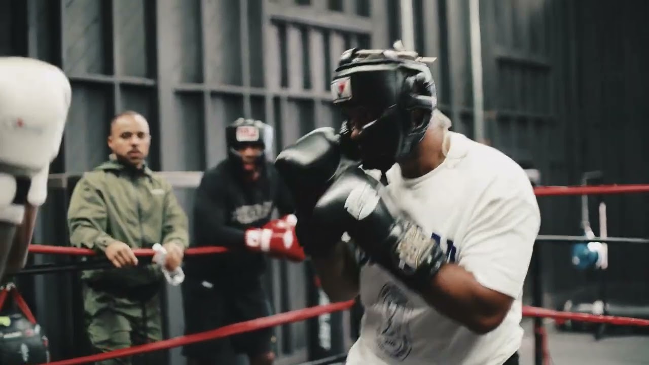 Some Raw Sparring Clips From Thanksgiving Week. Heavyweight & Cruiserweight