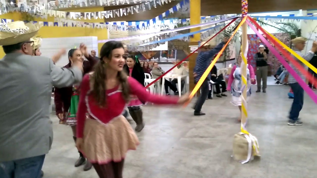 Apresentação Pau de Fita (2018)