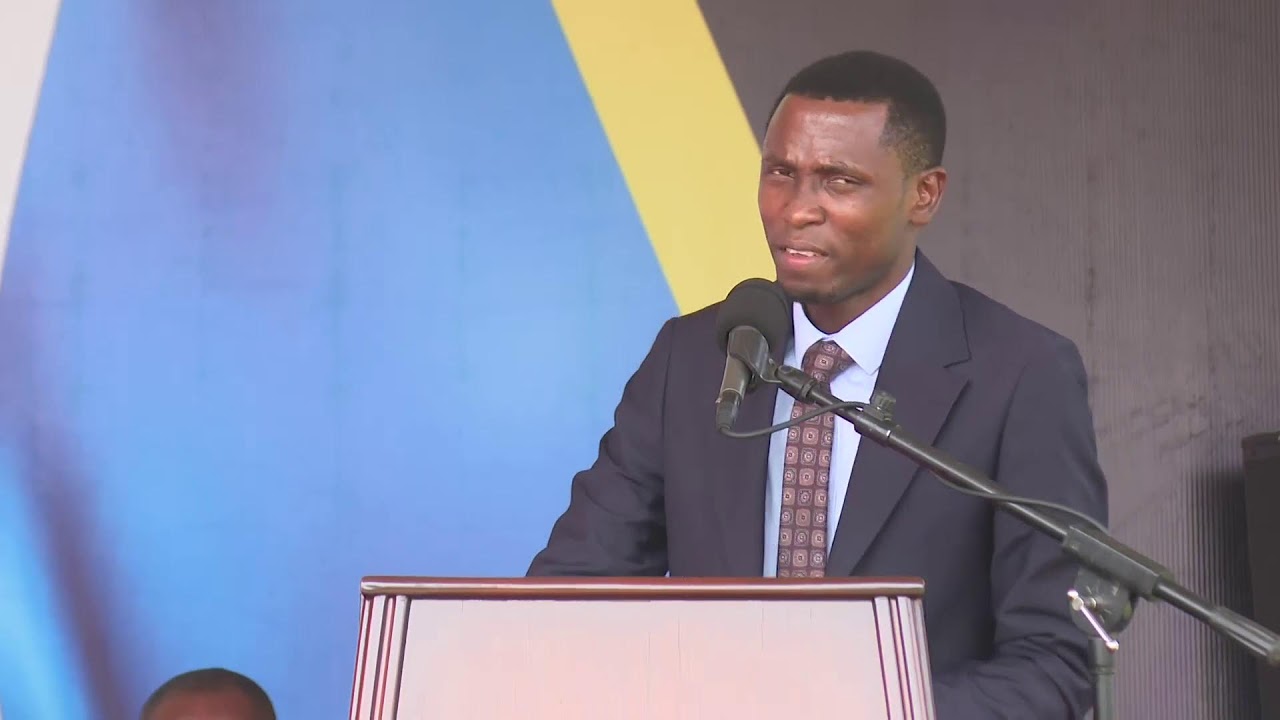WAZIRI MKUU ANAZUNGUMZA NA WANANCHI WA KIBAONI-KATAVI