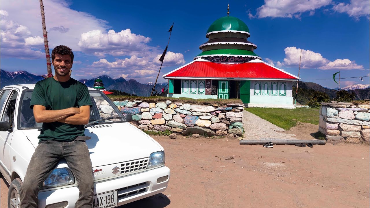 Foreigner travels Kashmir Pakistan - No special permission