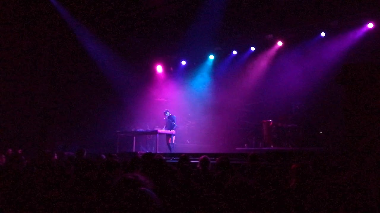 Tami T - Strong Hands (Forum Karl&iacute;n Praha 2018)