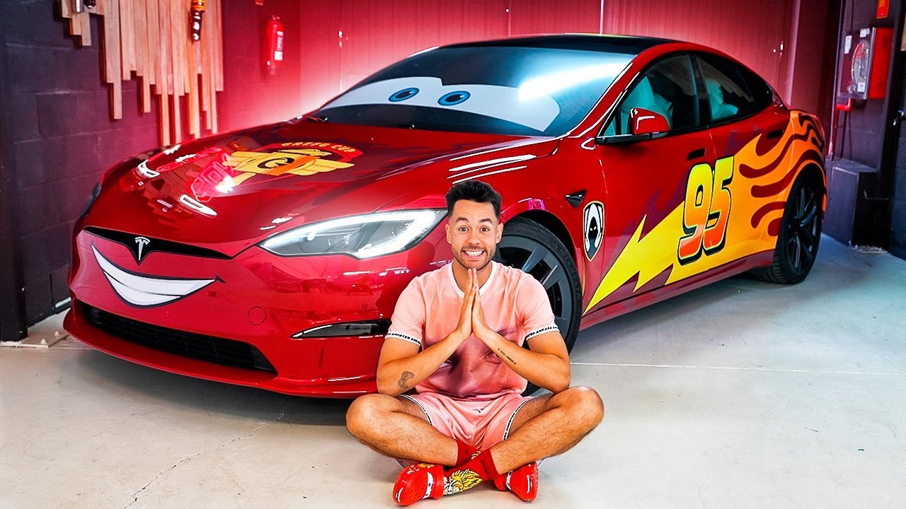 HE CONVERTIDO MI TESLA EN RAYO MCQUEEN - TheGrefg