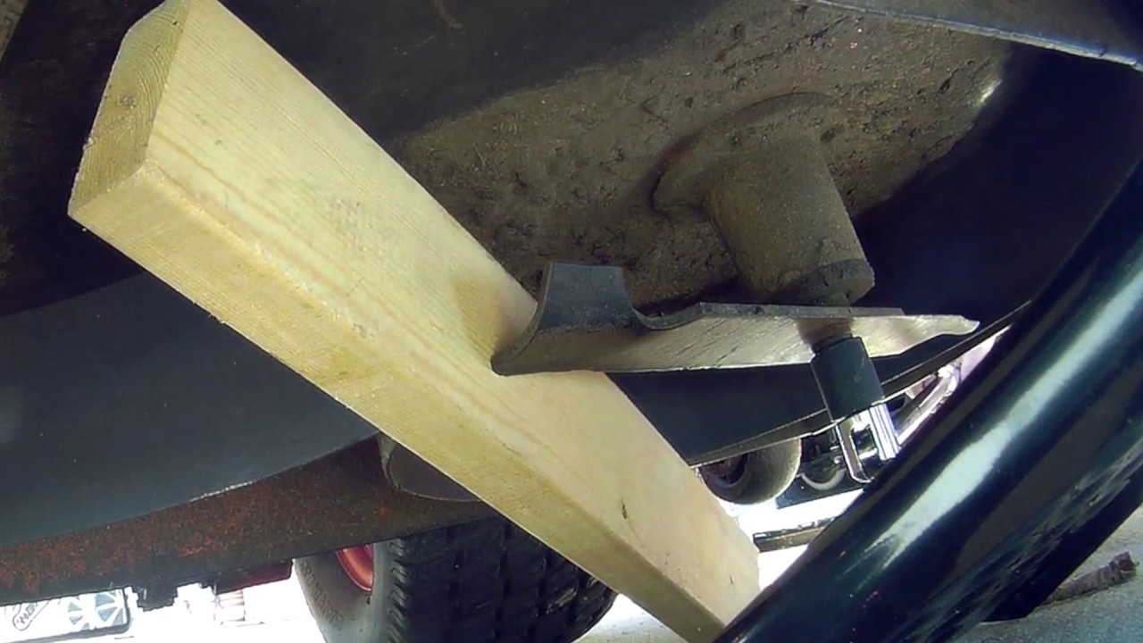 How To Change The Blades On A Bad Boy Zero Turn Mower (60 Inch ZT Elite)