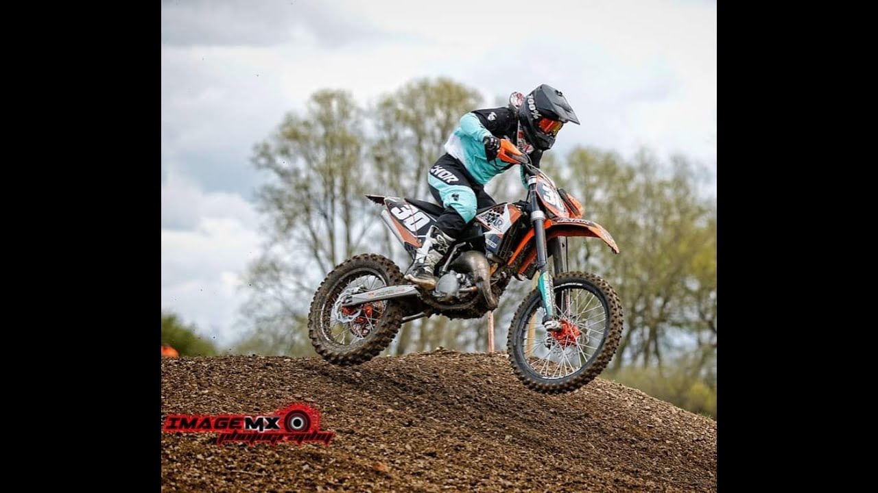 Girl rides Washbrook farm Mx, novice group, 2.4.22