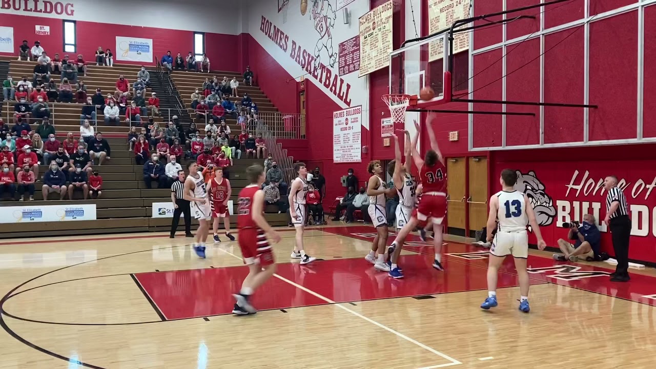 St. Henry beats CovCath 61-60 in the 9th Region Quarterfinals