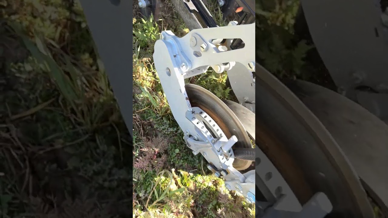 Gen 2 DSX No-Till Disc Drill Demo in Cover Crop! #precisionfarming #farming #notill#dsx #agriculture