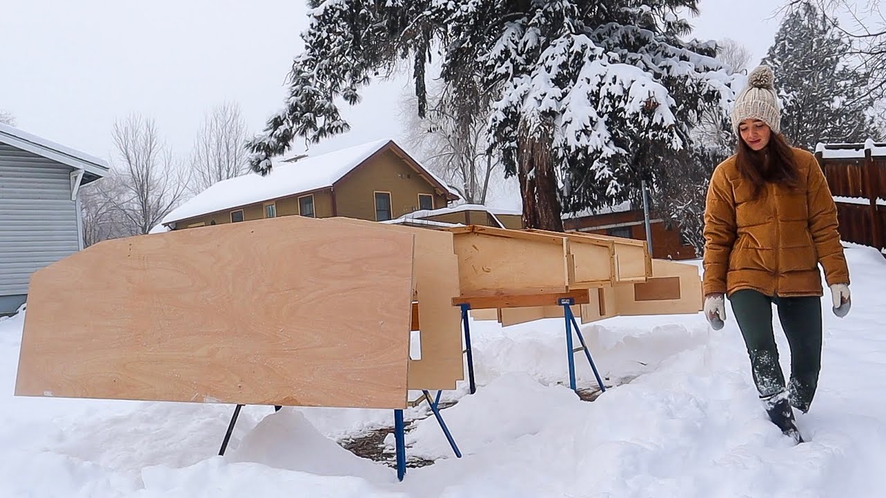 Building a hull in a snowstorm (a dummy's attempt at a house boat build)