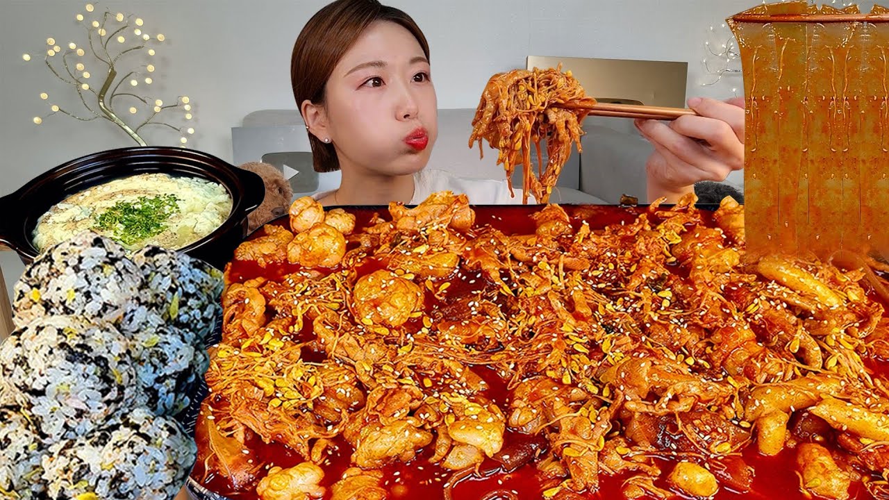 ASMR 야식엔 이거쥬 국물대창닭발 참치주먹밥 계란찜 리얼먹방 :) Spicy chicken feet, Grilled tripe, Steamed eggs MUKBANG