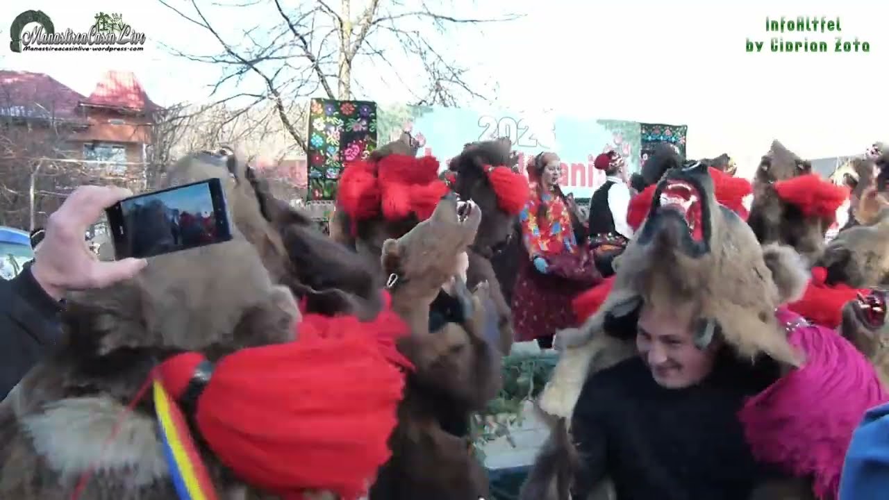 Медвежья стая из монастыря Казин | @CiprianZota