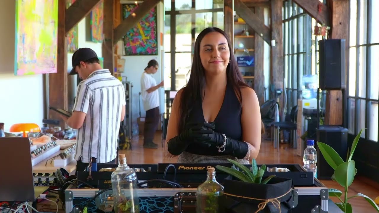 Iza Velori Deep House Mix | Casa Work DJ Set | Saturday HUB in Santiago