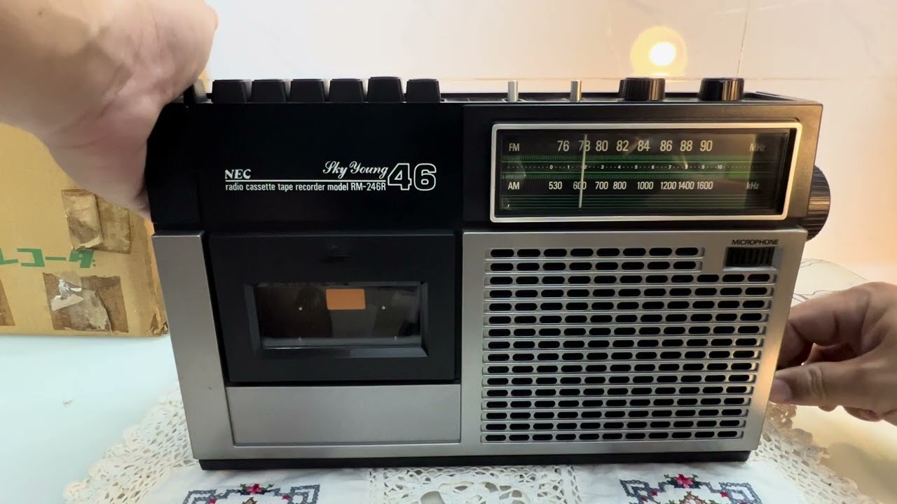 Đài NEC Sky Young RM-246R. Hàng hiếm,  mới full thùng ( Dương 0906770788 )