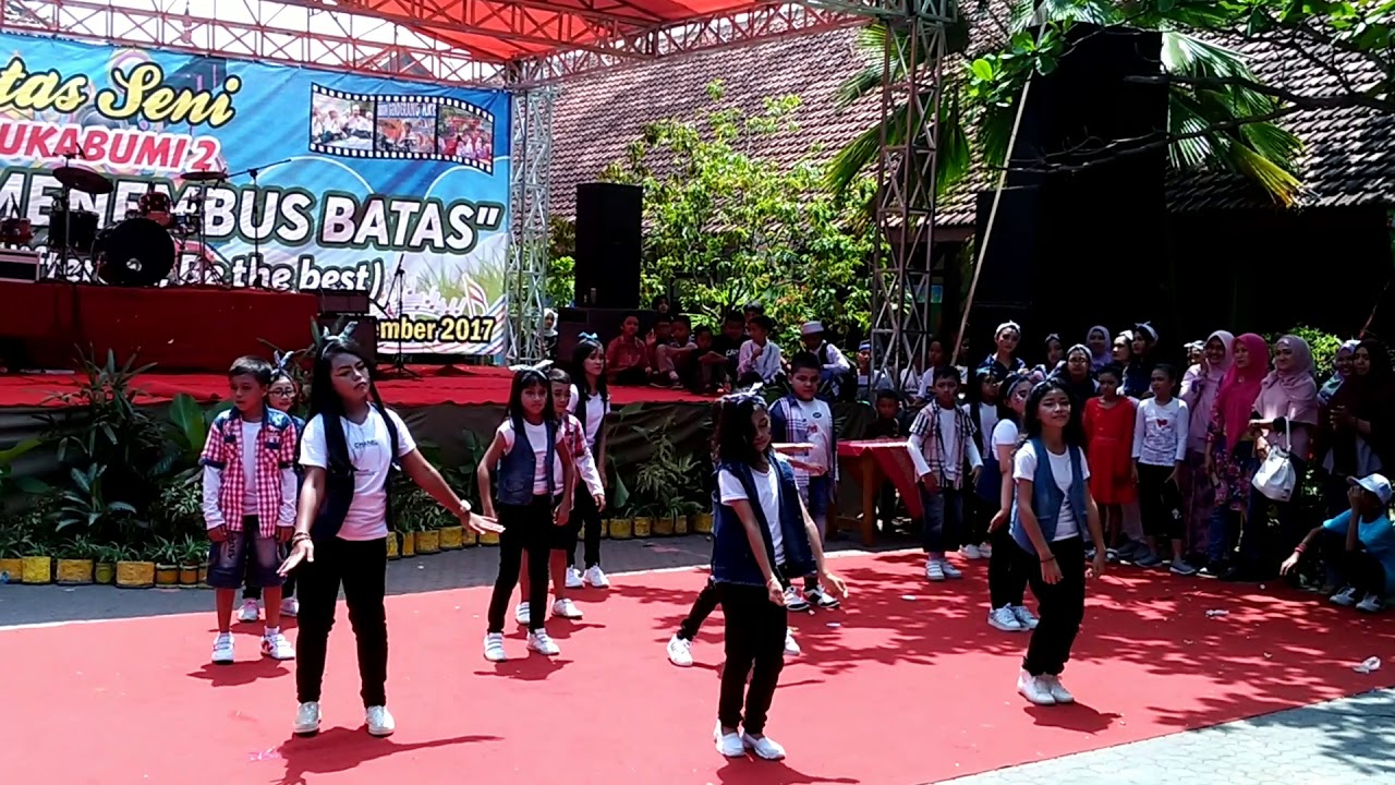 Dance kelas 4a SDN Sukabumi 2 pensi