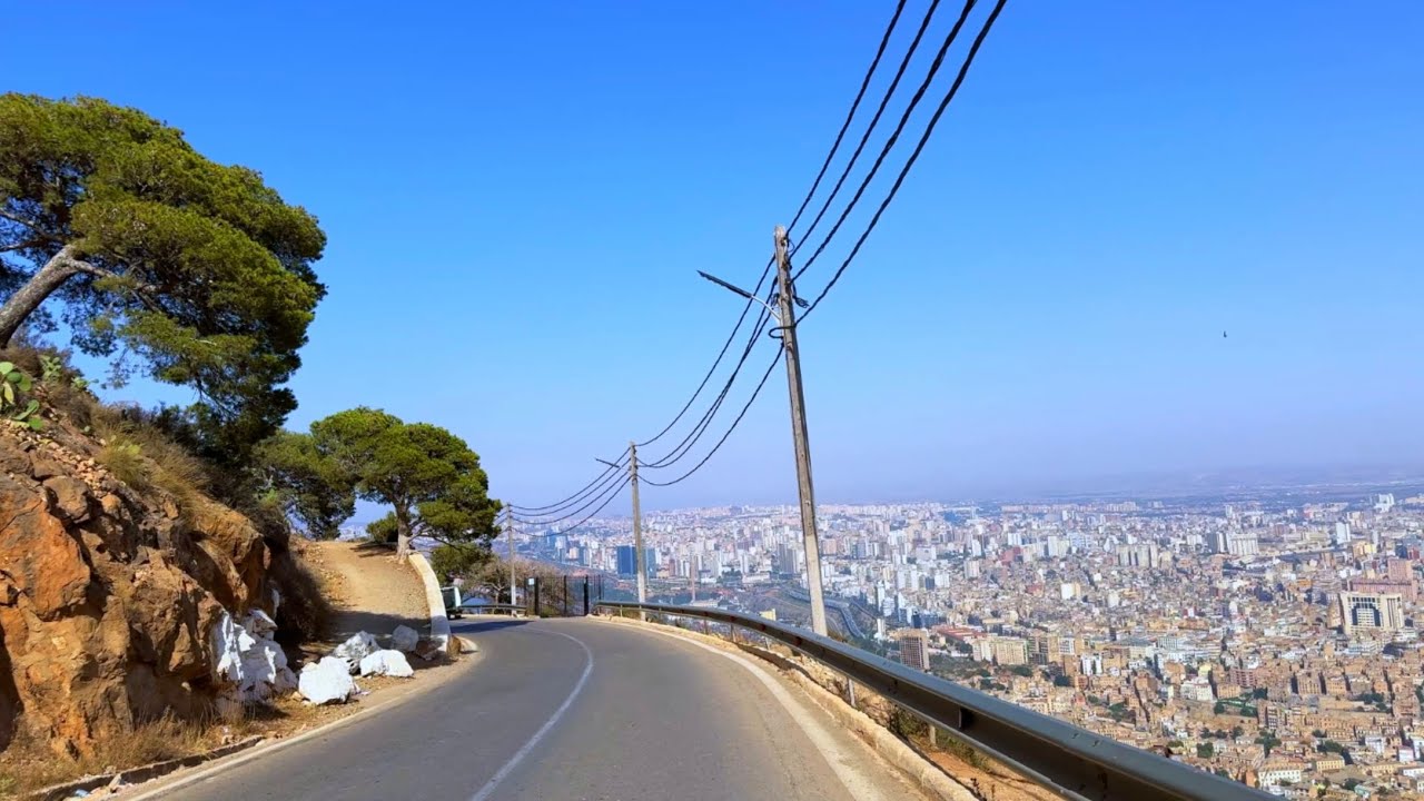 وهران: جولة بالسيارة من حديقة جبل مرجاجو إلى سانتا كروز