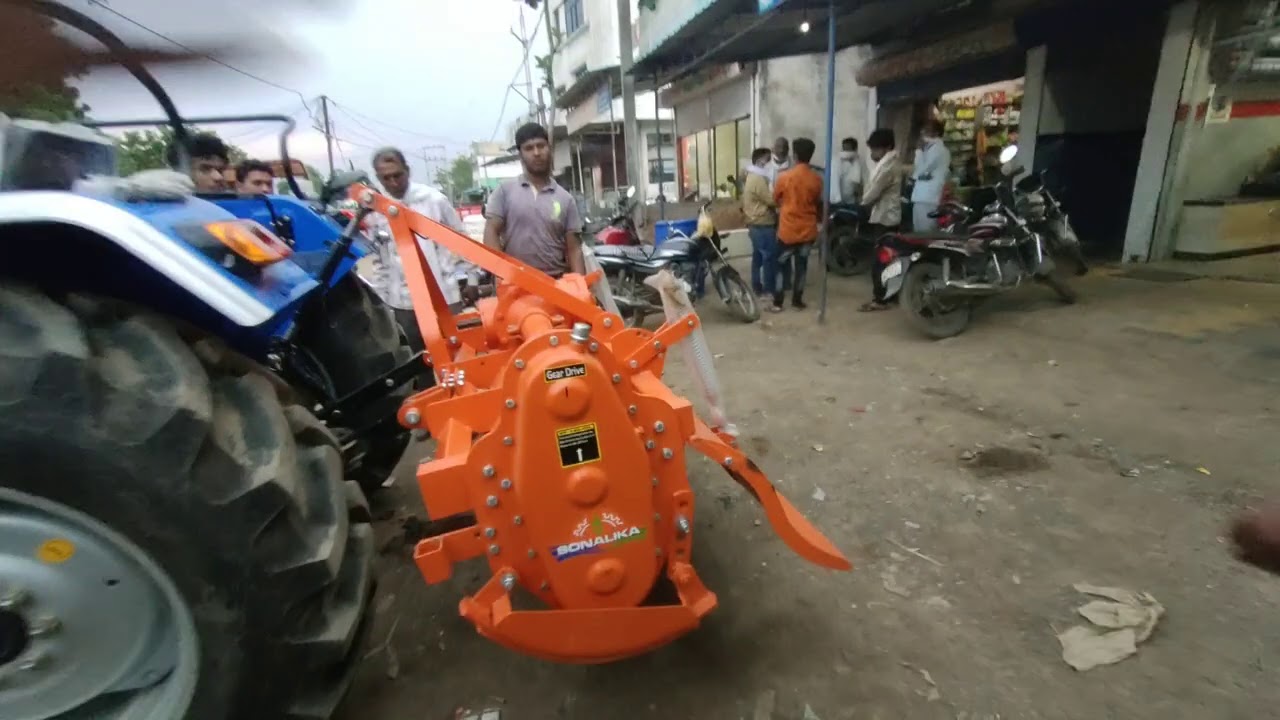 सोनालिका 6 feet rotavator