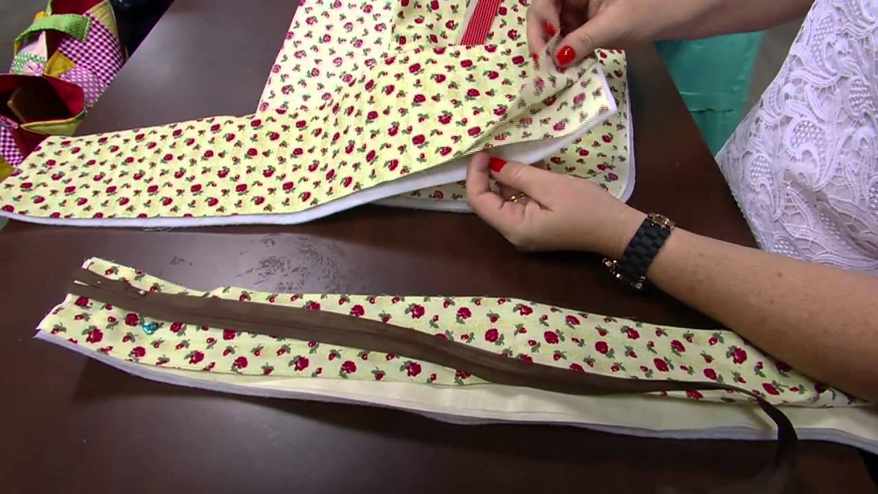 Mulher.com - 18/09/2015 - Mochila em patchwork - Maura Castro PT1