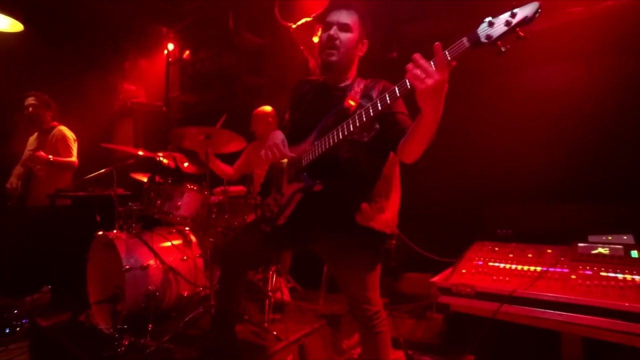 Duman - İçerim Ben Bu Akşam - Deli Sahne - Gökhan Yumuşakdemir,Alperen Yıldız