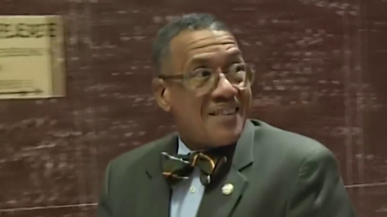 Corruption Scandal involving mayor's aide