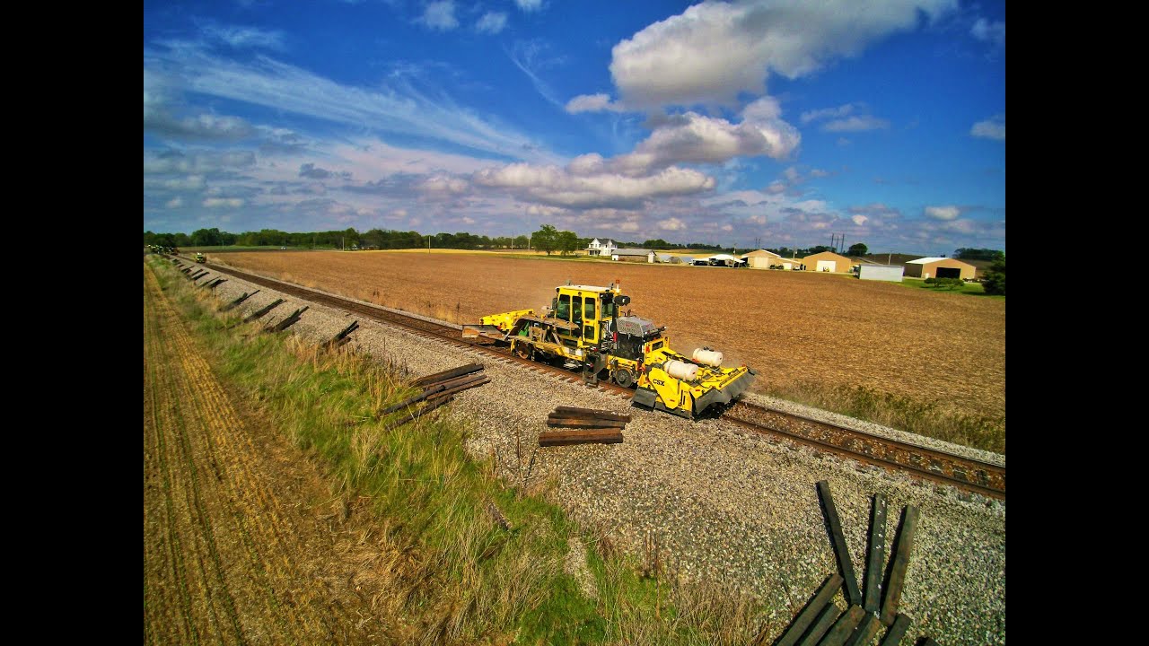 Track Work Replacing Railroad Ties on the CSX CE&D Sub 2021