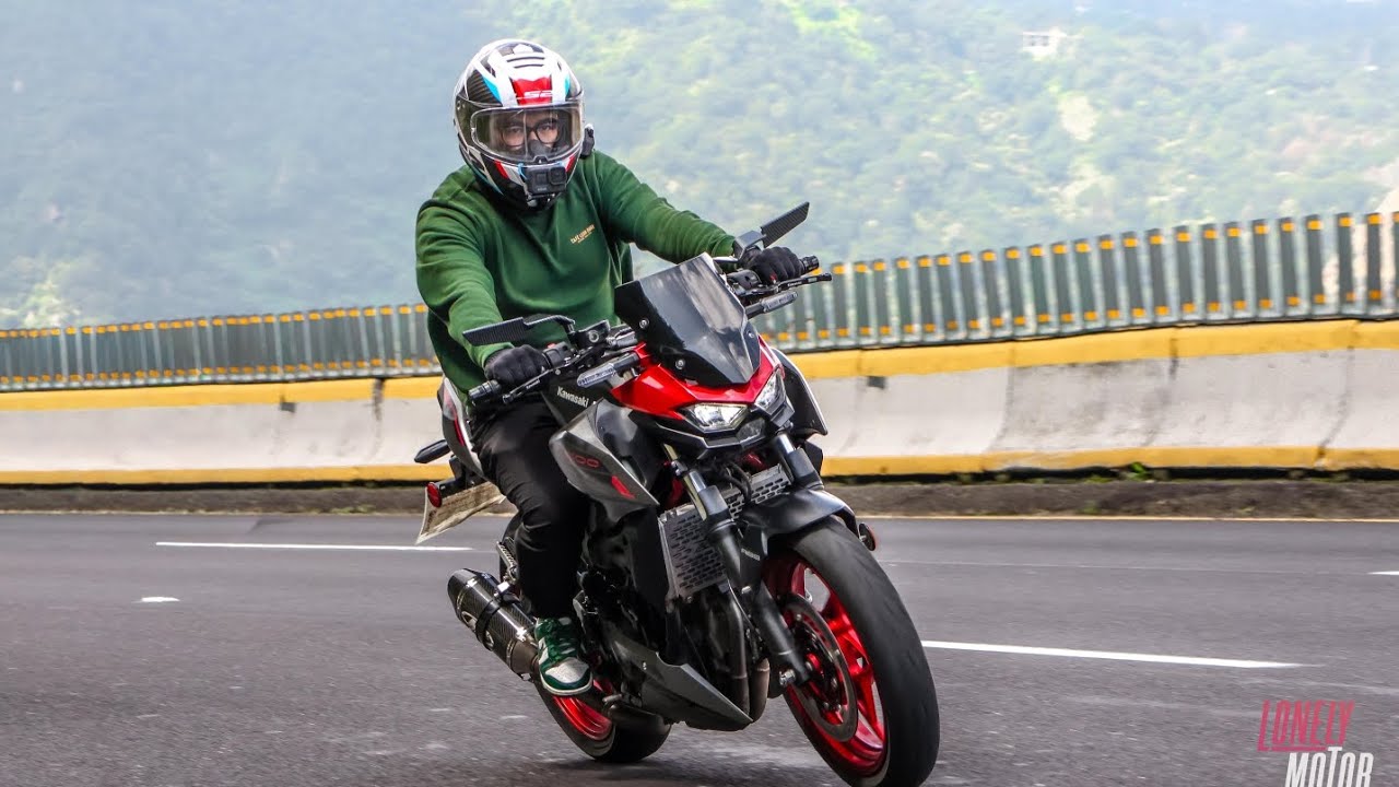 SUBIENDO A TRES MARIAS - POV KAWASAKI Z500  4K