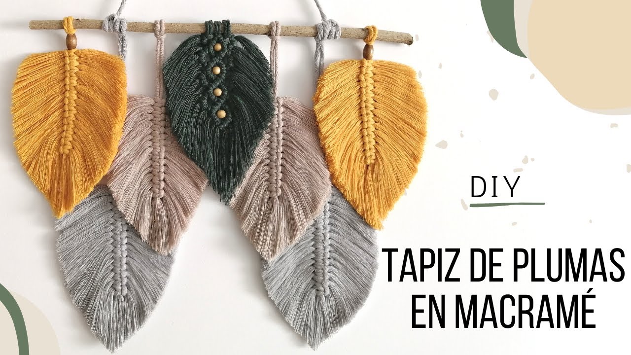 DIY | Tapiz colgante con plumas en macramé