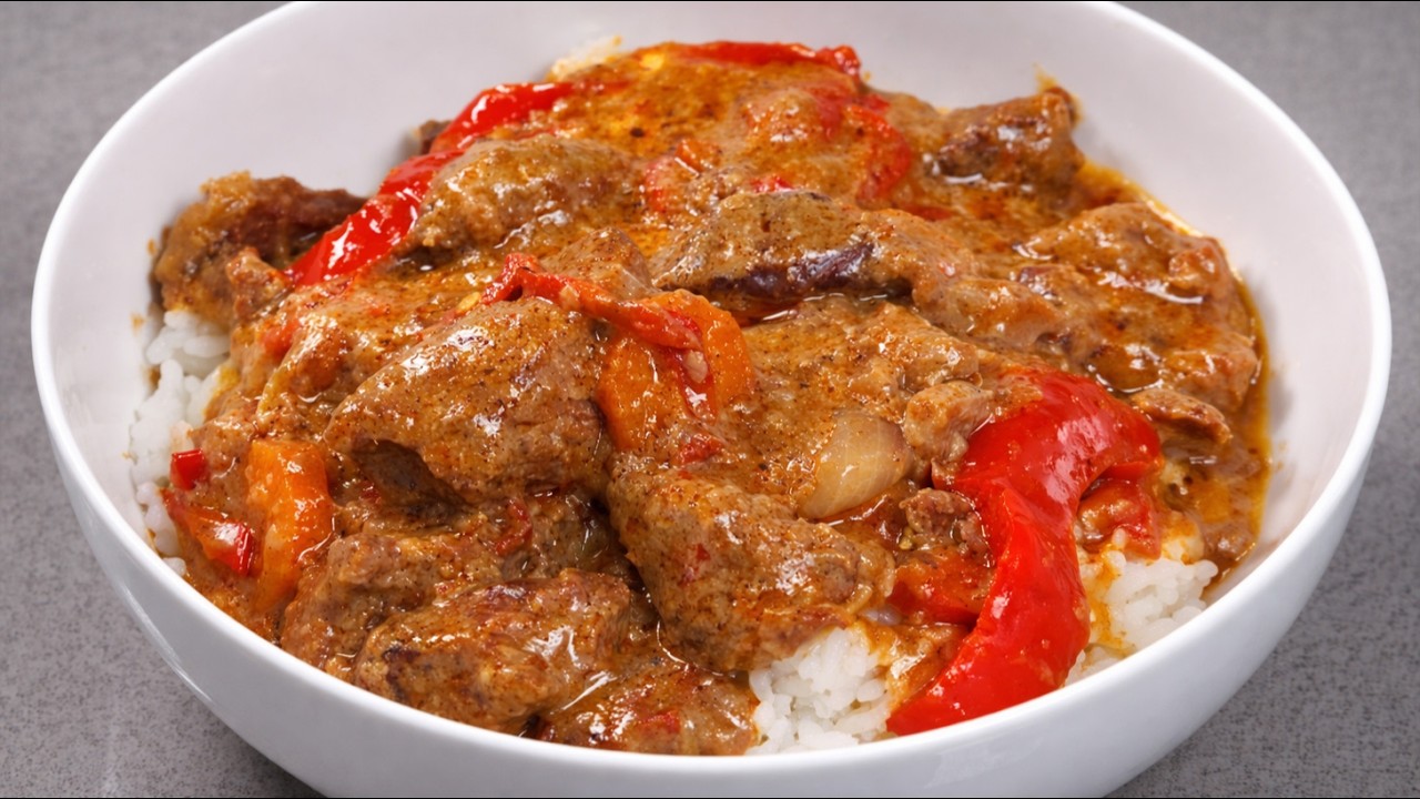 Simple Coconut Beef Curry