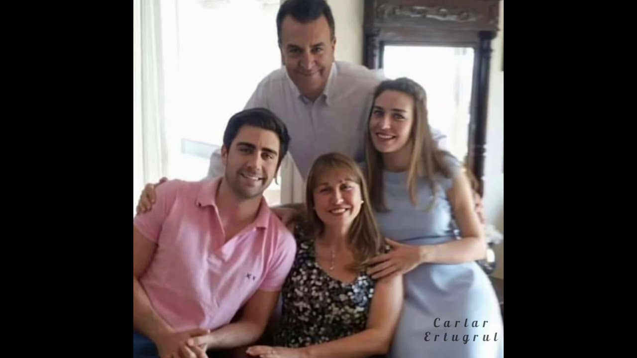 Çaglar Ertugrul❤Caglar with his family.#ÇağlarErtuğrul.