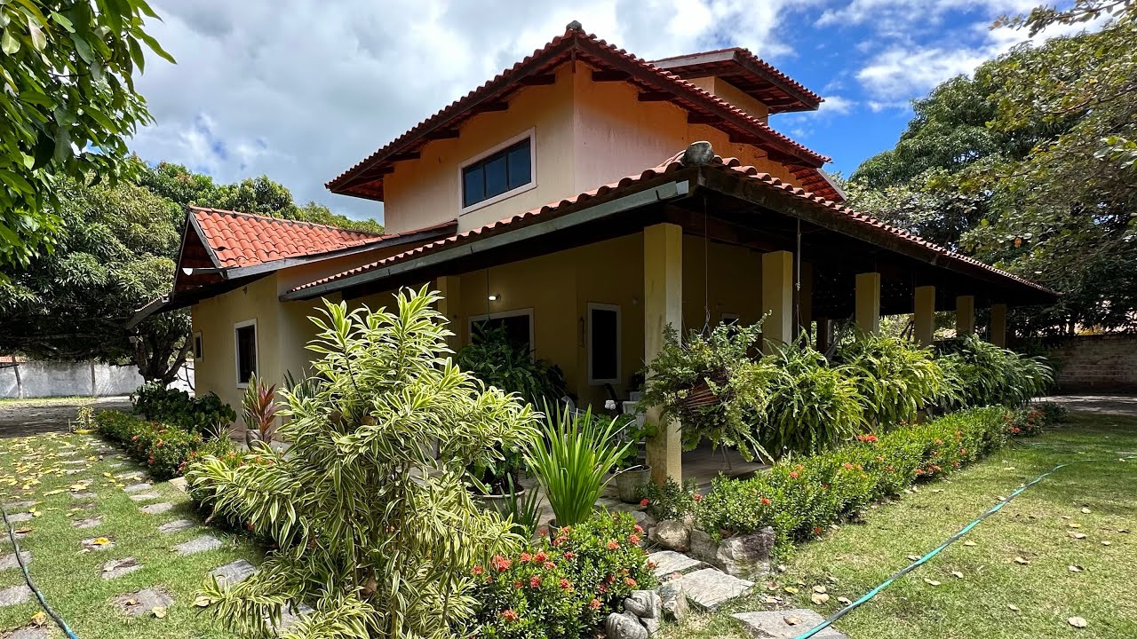 SÍTIO PRÓXIMO ÀS PRAIAS COM 3500 m2 DE TERRENO À VENDA EM AQUIRAZ / CEARÁ