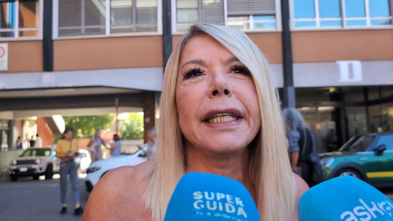 Anna Pettinelli: 