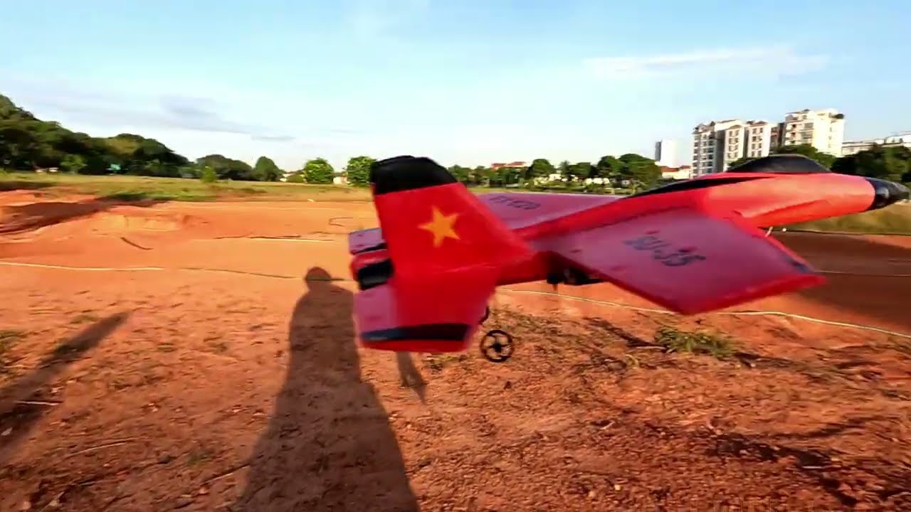 SCT race and plane fly past