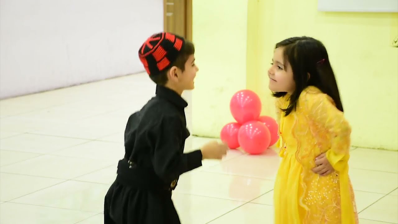 گۆرانى منالان له‌خه‌وما بووم به‌ پاڵه‌وان