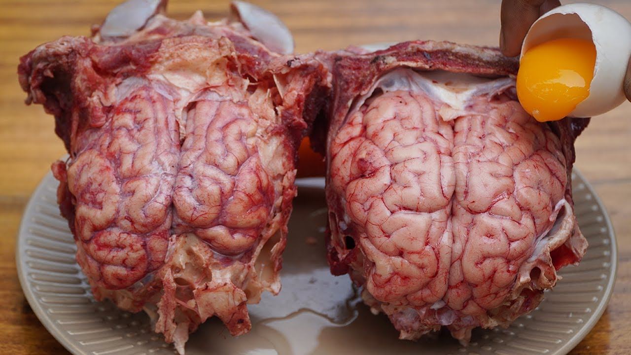 Cow Brain Pepper Soup | Cooking Beef Brains Soup with Eggs | Beef Brain Recipe Cooking in Village