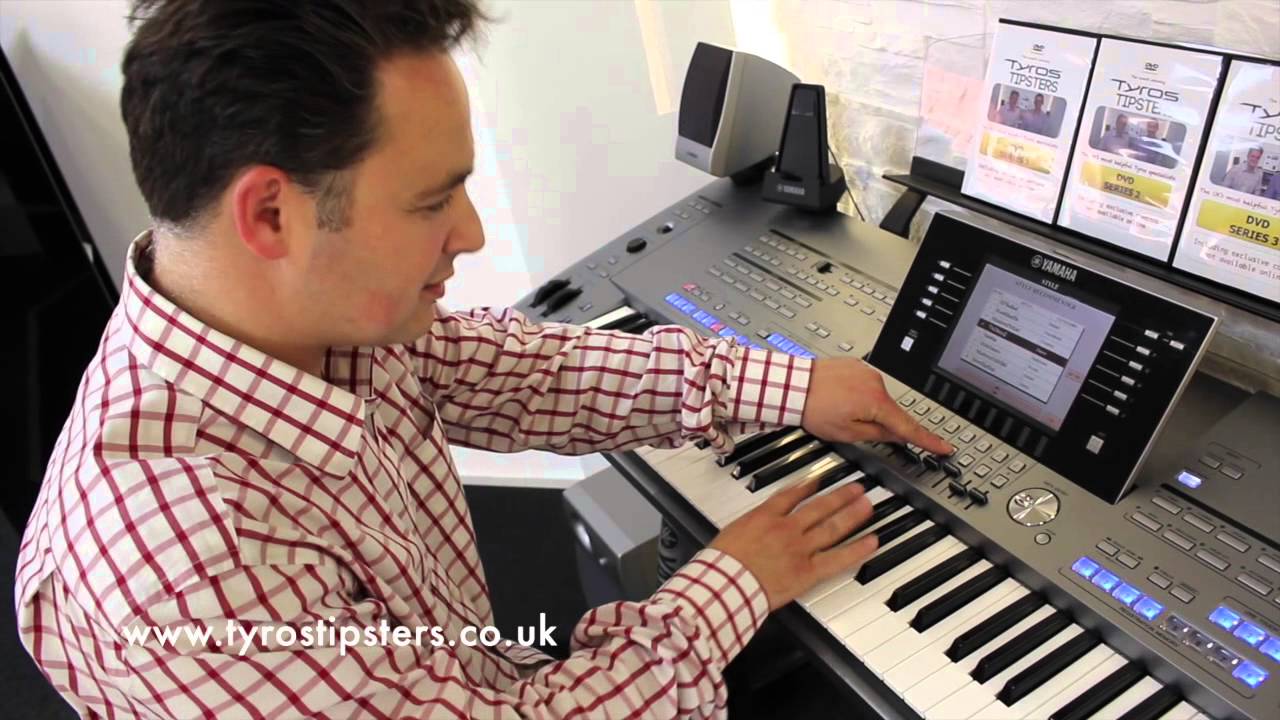 What does the 'Recommend' button do on Yamaha Tyros 5?