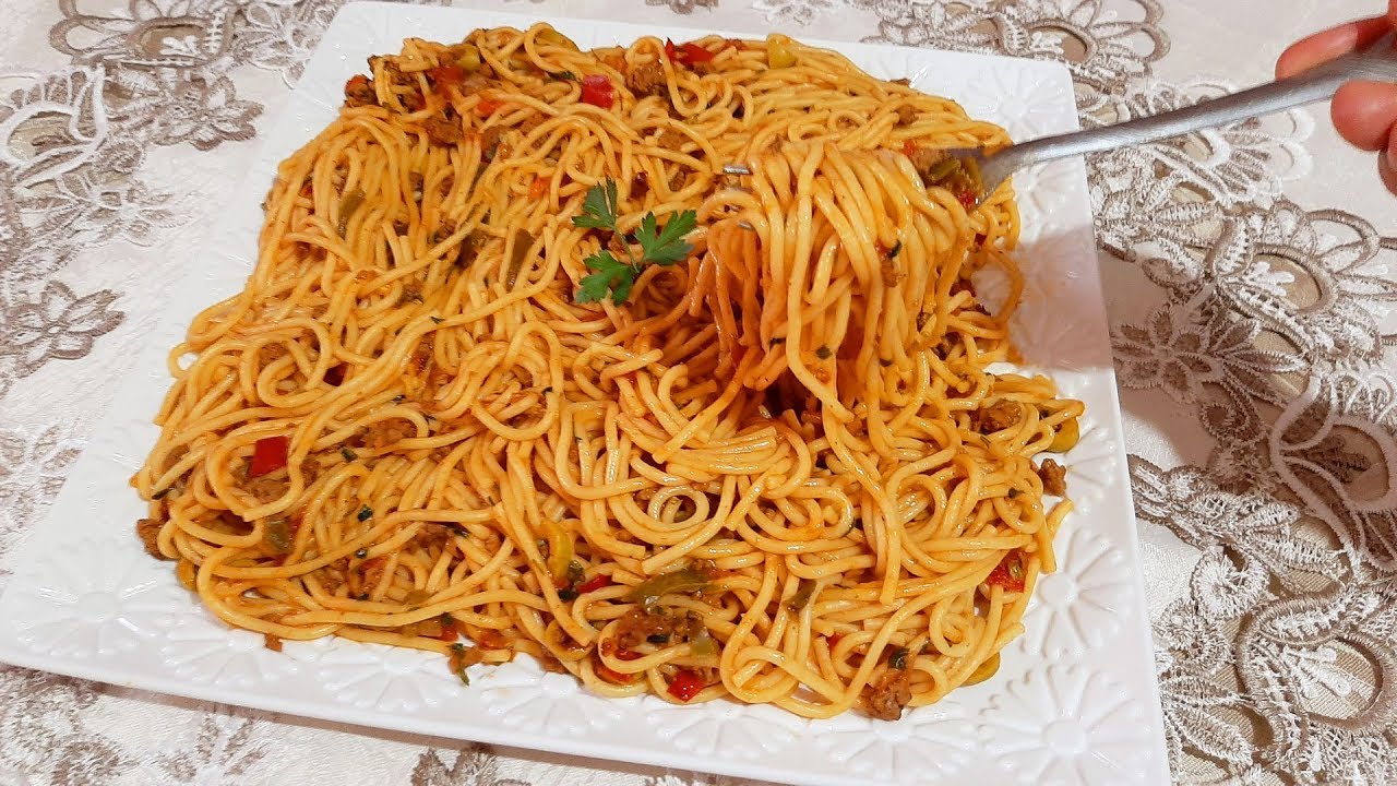 الذ سباكيتي او معكرونة 😋😋 للعشاء اقتصادية وسهلة بطريقة مغايرة ومذاق يفوق الوصف 🍝🥰