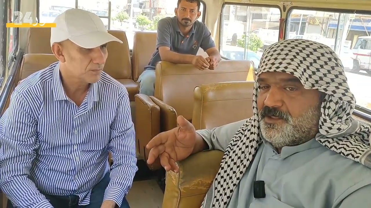 سيارات المارسيدس 18 راكب عمرها نصف قرن في شوارع الناصرية .مع الصحافي رعد سالم 