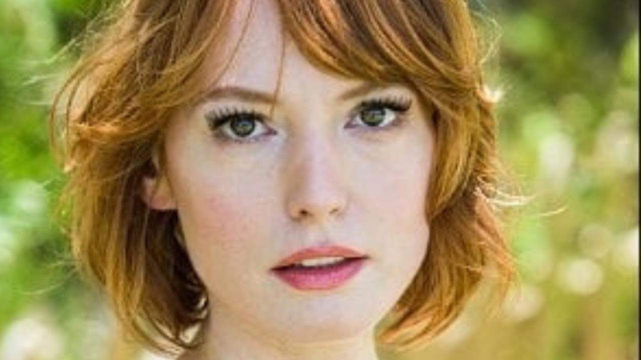 14 Sexy Photos of Alicia Witt