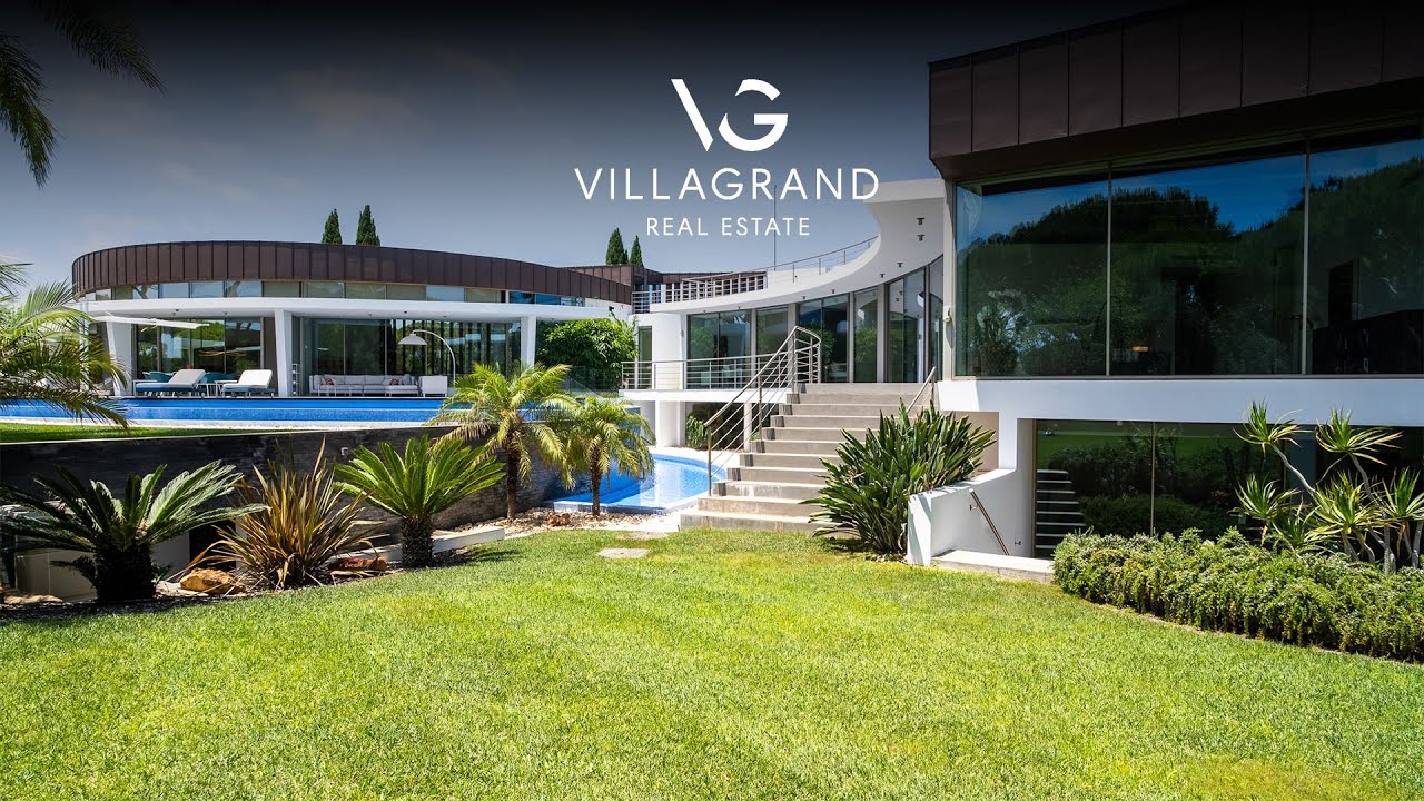 Architectural Masterpiece Overlooking the Fairways – A Signature Home in Pinhal Velho, Vilamoura