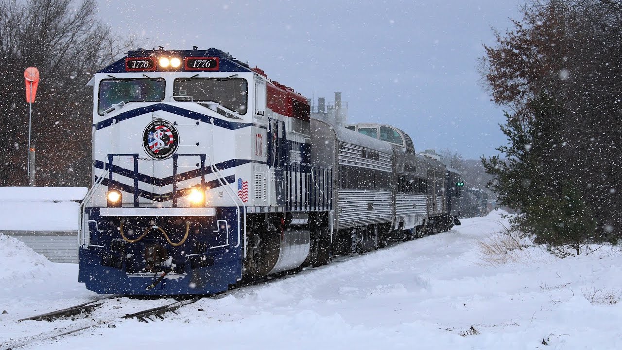 Chasing the LSRC Santa Train thru the snow from Standish,MI-Grayling,MI (12/6/2025) 