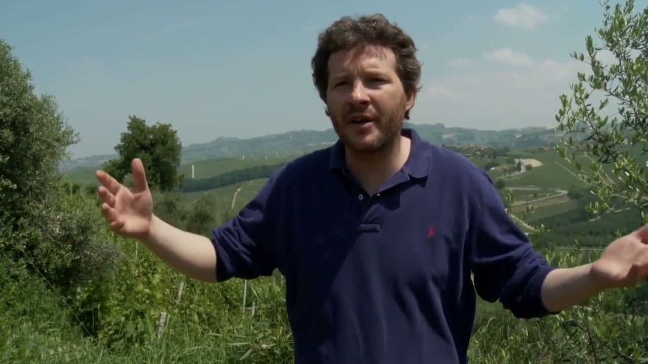 Alfio Cavallotto speaks of Barolo wine, Nebbiolo grapes and the Piedmont region