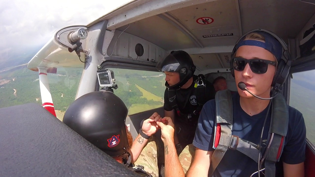 Skydive Jump Run