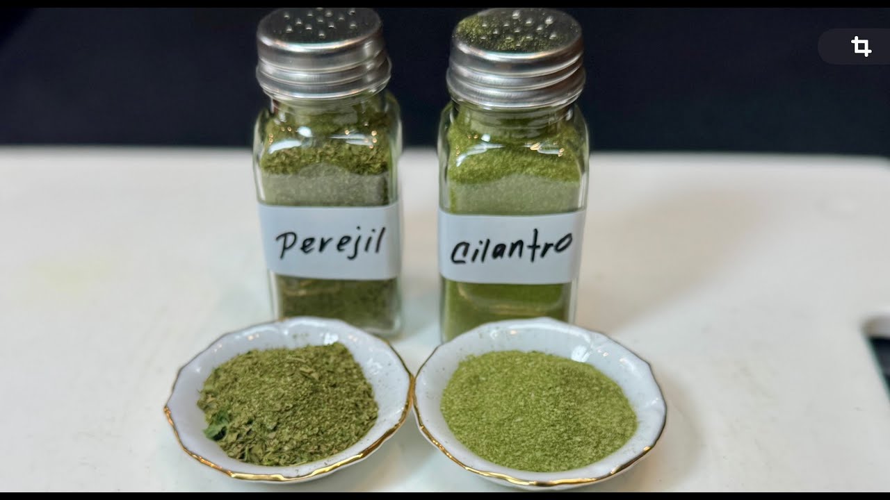 COMO HACER CILANTRO Y PEREJIL EN POLVO! LA MANERA MAS NATURAL!
