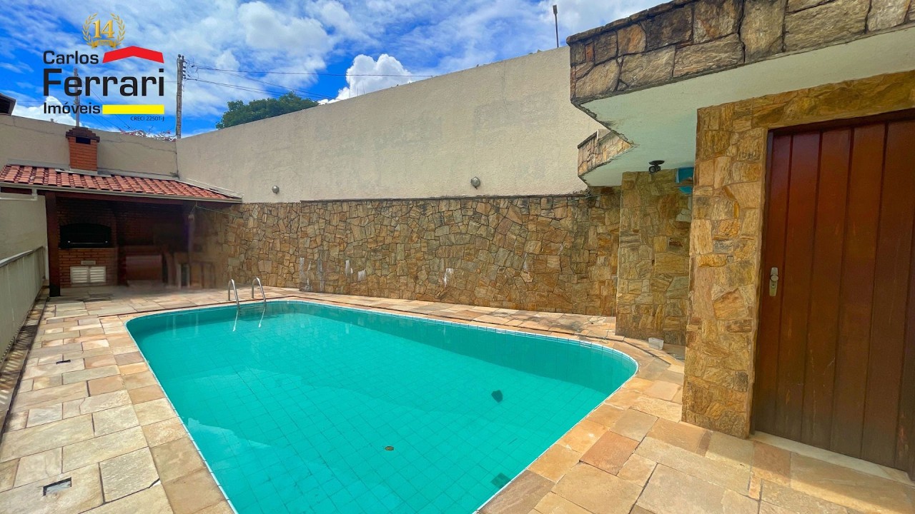 CASA ASSOBRADADA À VENDA – JARDIM KERLAKIAN – 3 DORMITÓRIOS – 4 A 5 VAGAS