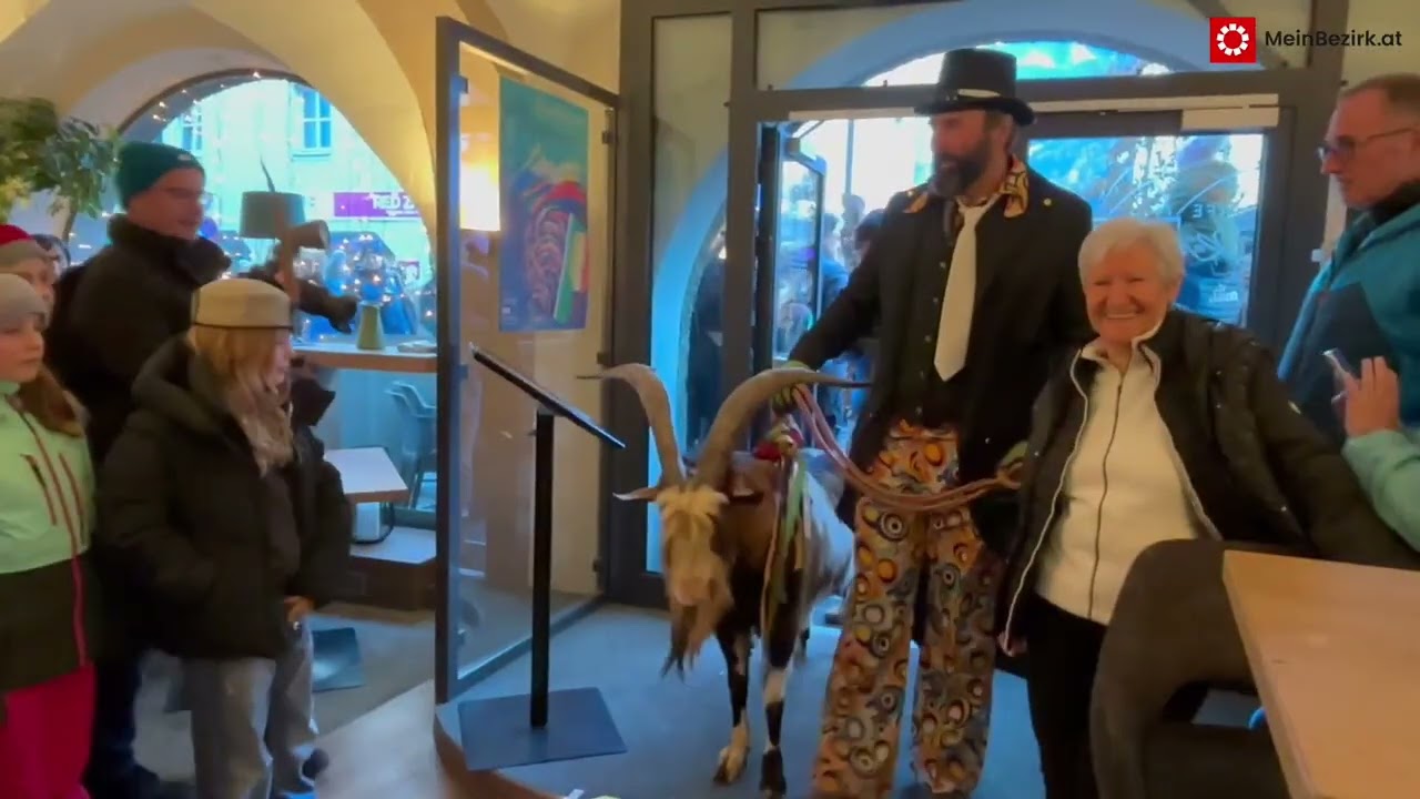 Fasnacht 2025 in Telfs Esel und Goaßbock beglückten Telfer Lokale