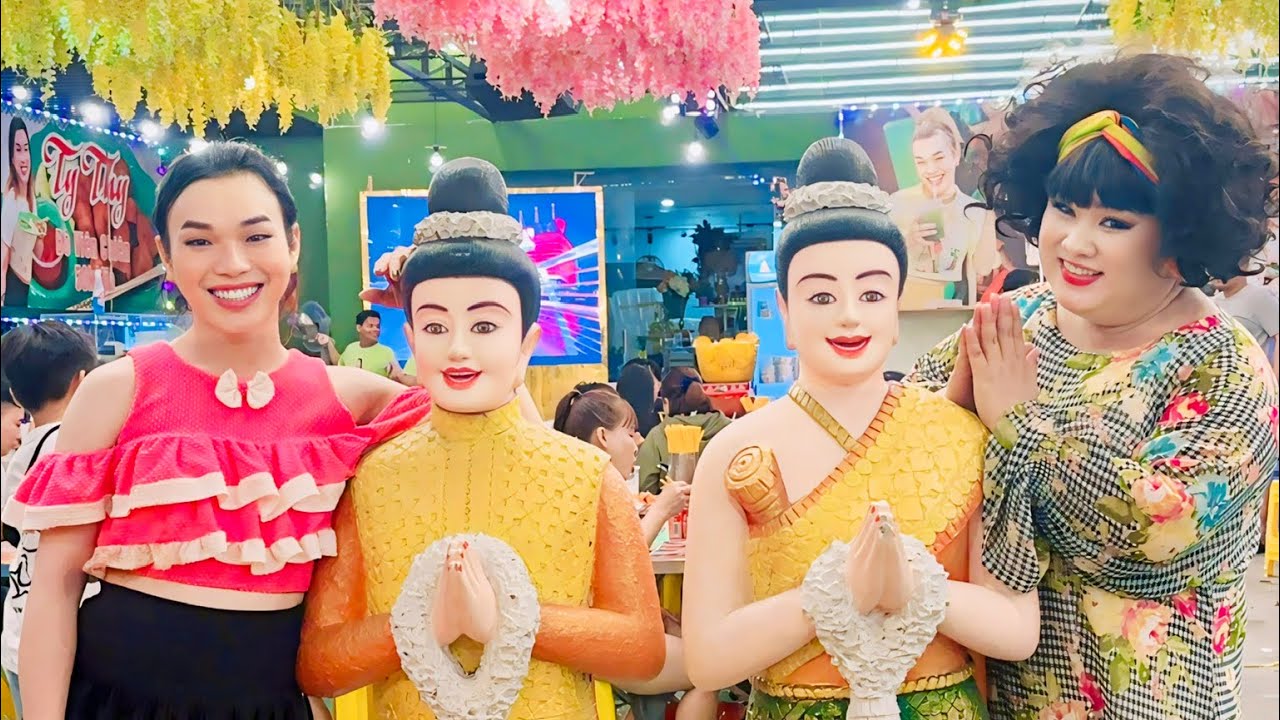 Ty Thy & Cô Ú Bình Dương quậy chấn động tiệm Gỏi Đu Đủ Ty Thy nhân diệp khai trương tiệm Bình Dương