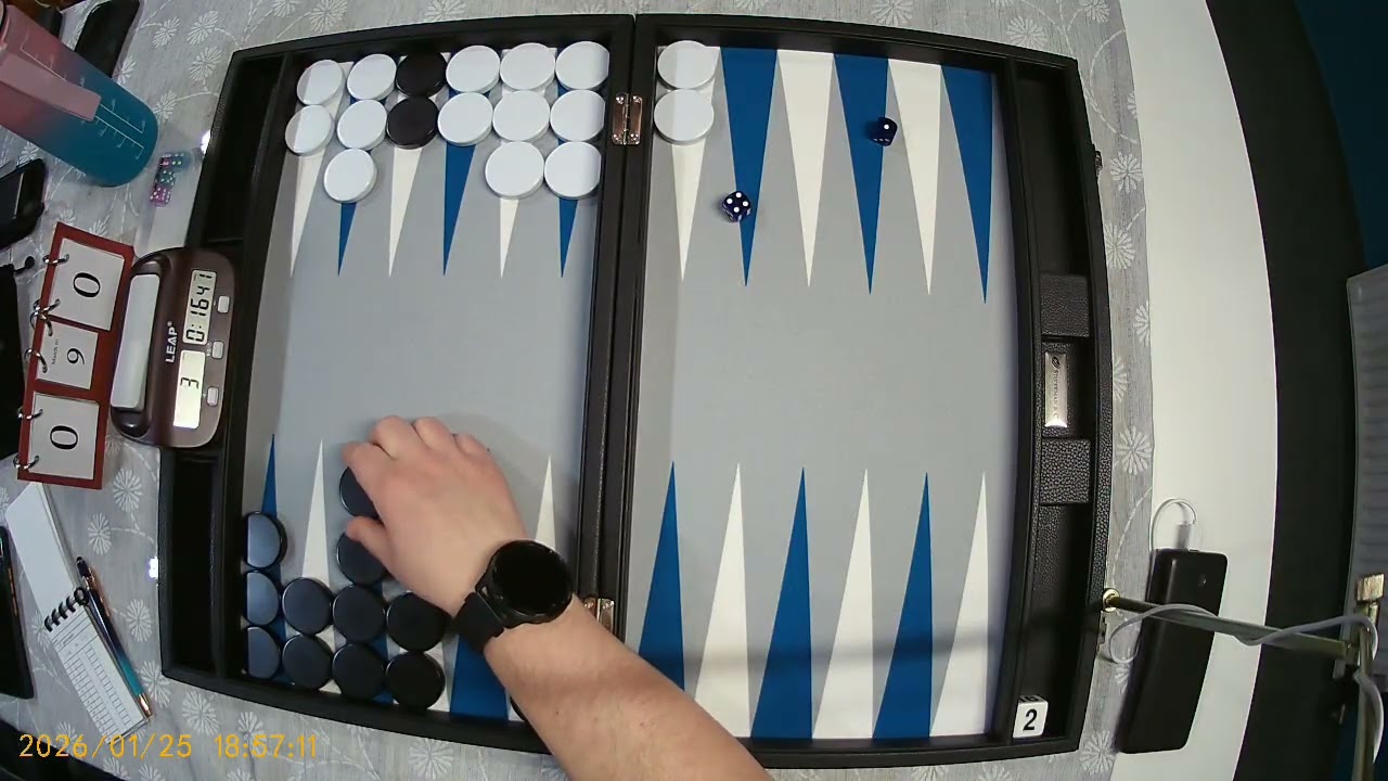 Őri Viktória (white) - Szabó Lívia (black) 9p Backgammon