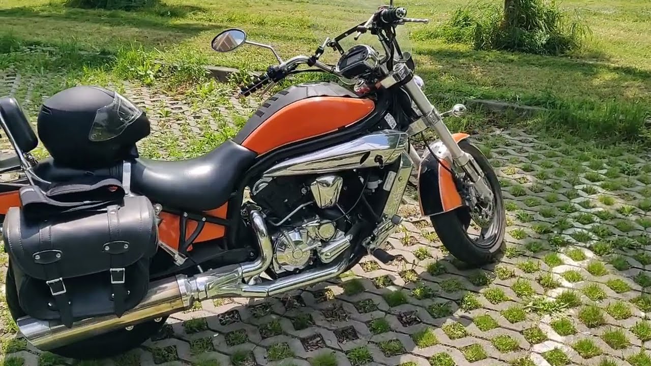 Hyosung Aquila GV 650